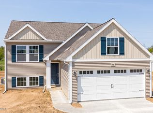 282 Vansen Dr, Kent City, MI 49330