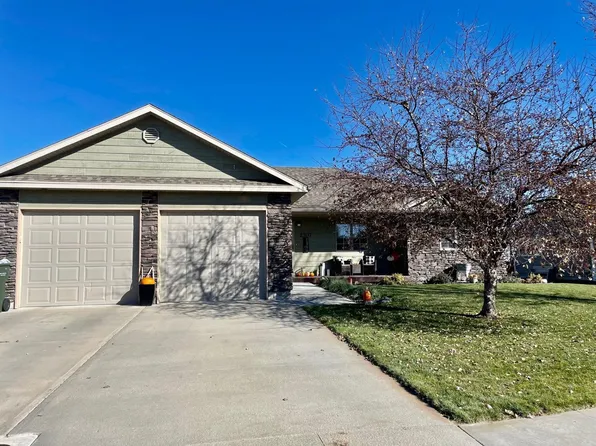 2307 L Ave, Gothenburg, NE 69138