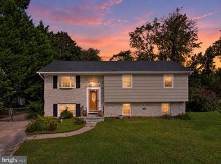 1618 Colony Rd, Pasadena, MD 21122