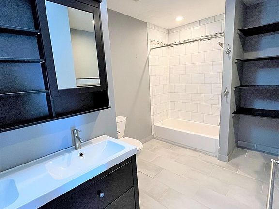 5th image of 49 Pond St #A
