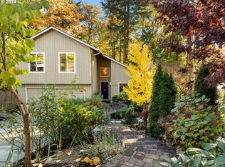 7430 SW Canyon Dr, Portland, OR 97225