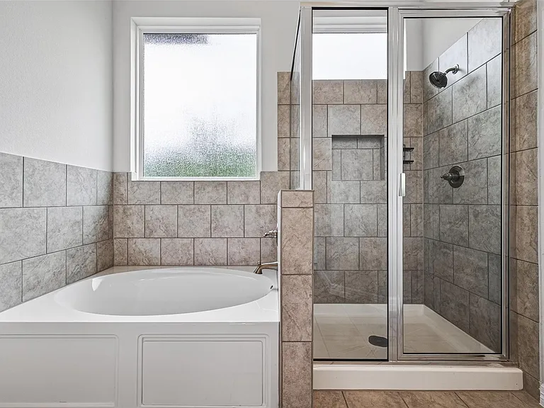 6602 Albany Forest Ct — Photo 31