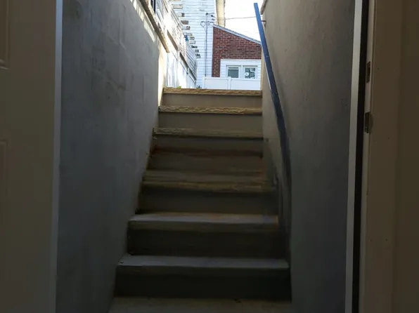 5502 Avenue L image 9 of 20