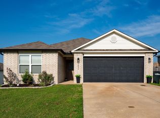 1832 Sebastian St, Sherwood, AR 72120