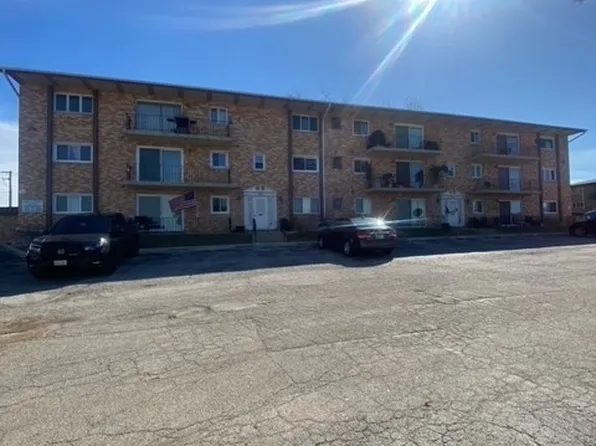 10605 Southwest Hwy #2F, Worth, IL 60482