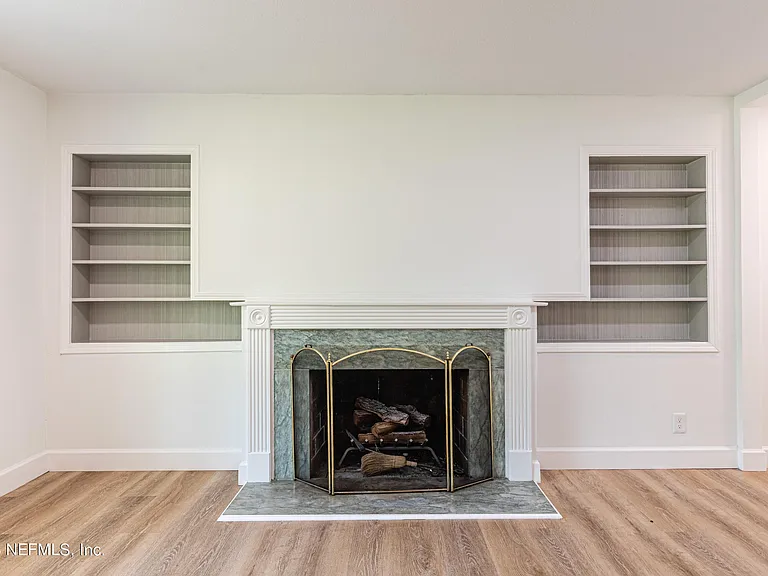 1404 Jean Ct — Photo 6