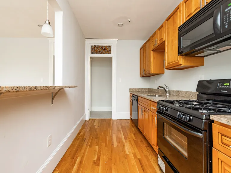 284 Chestnut Hill Ave #11 — Photo 3