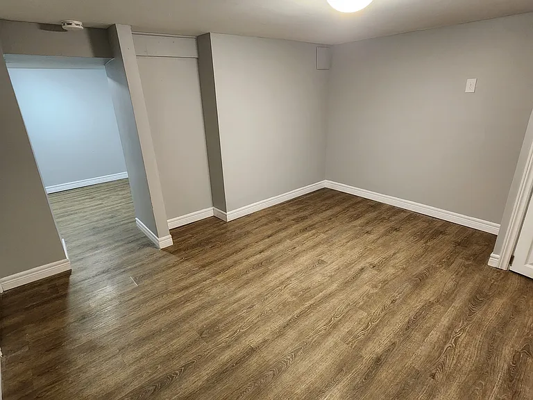1085 Hickory Rd #2 — Photo 5