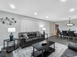 701 E Higgins Rd #ID1301334P, Elk Grove Village, IL 60007