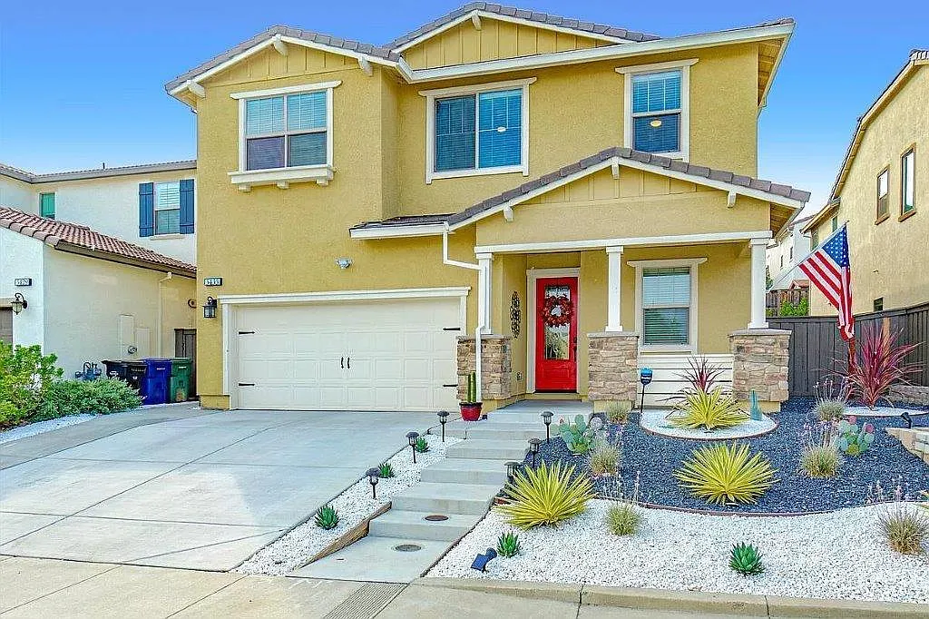5433 Cannes Way photo 1
