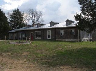 198 Crossno Cemetery Rd, Clifton, TN 38425