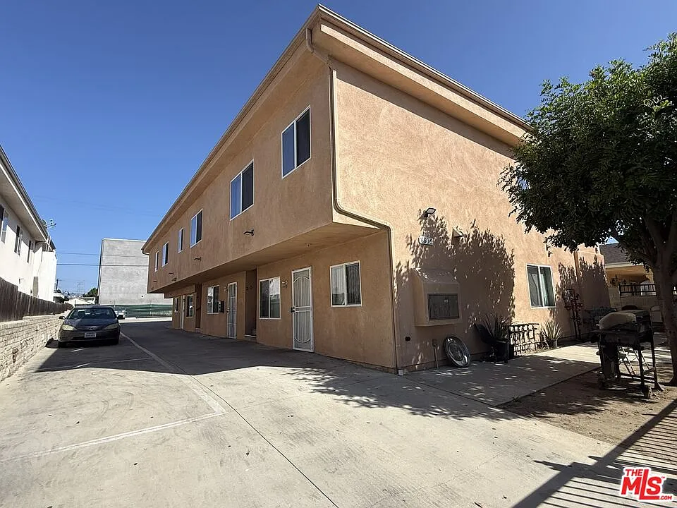 6636 Irvine Ave #2