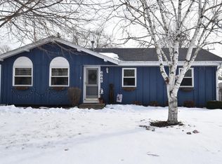 6843 Cliffside Dr, Racine, WI 53402