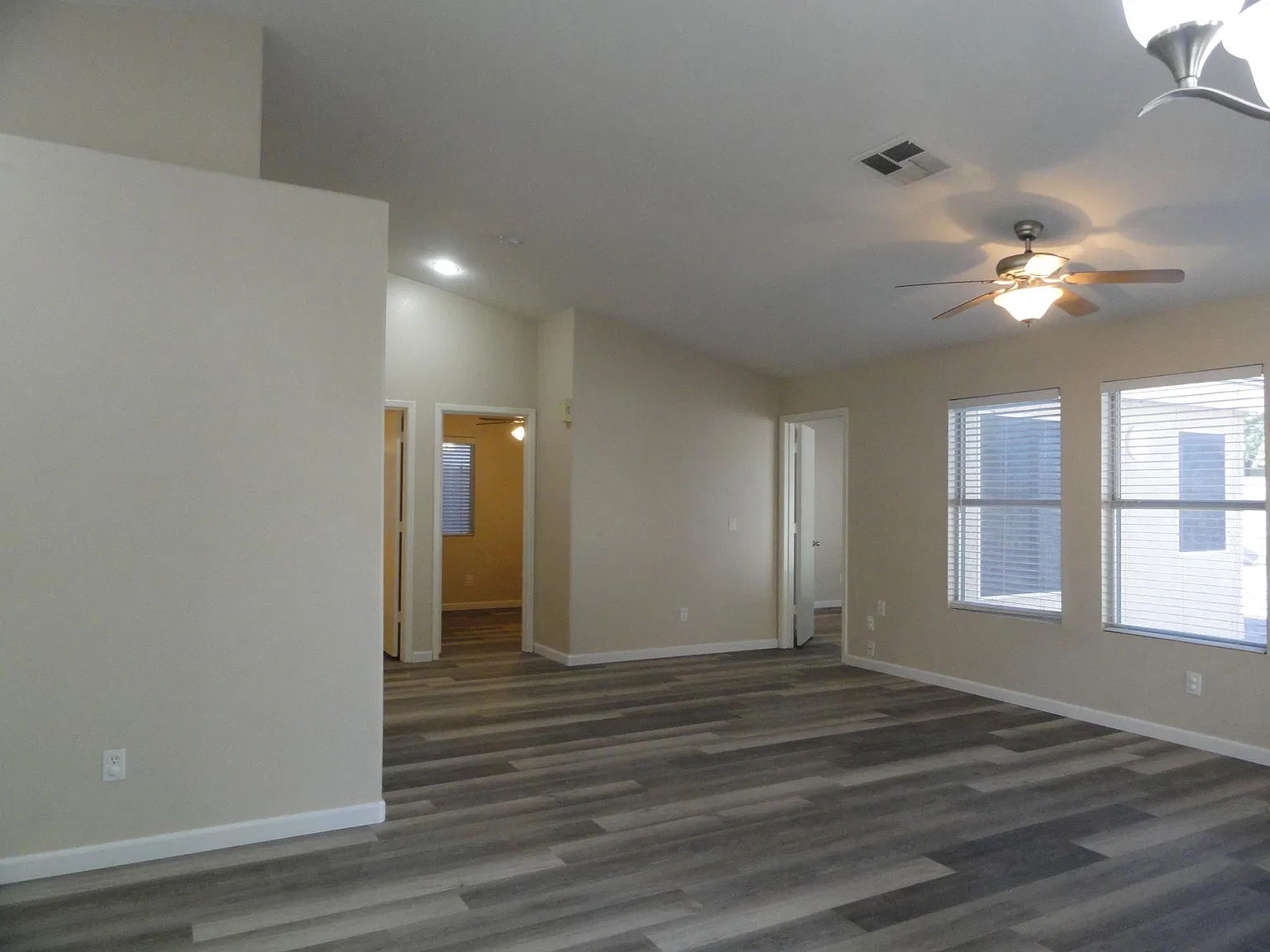 980 W Hudson Way — Photo 3