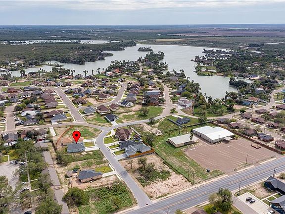 4th image of 125 Palm Dr