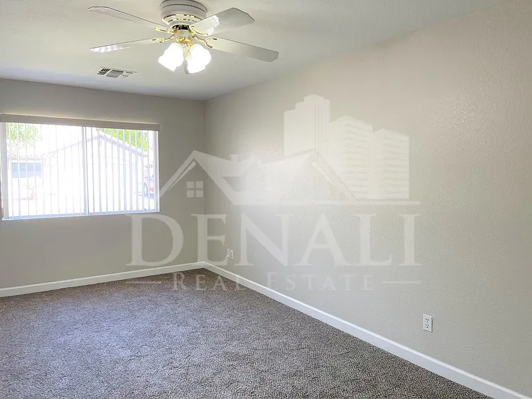 16247 W Jackson St — Photo 12