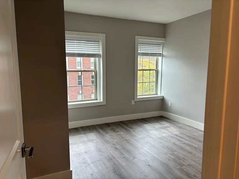 1825 Vernon St NW — Photo 15