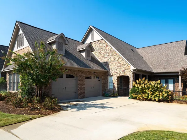 1013 Danberry Ln, Birmingham, AL 35242