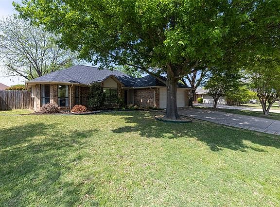 2nd image of 10 Sonora Dr