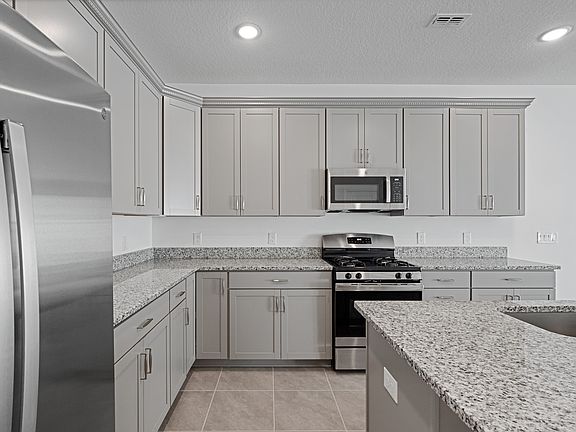 3rd image of 15148 Blue Peacock Ln