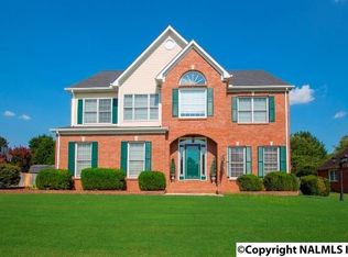 109 Silverthorne Dr, Huntsville, AL 35806