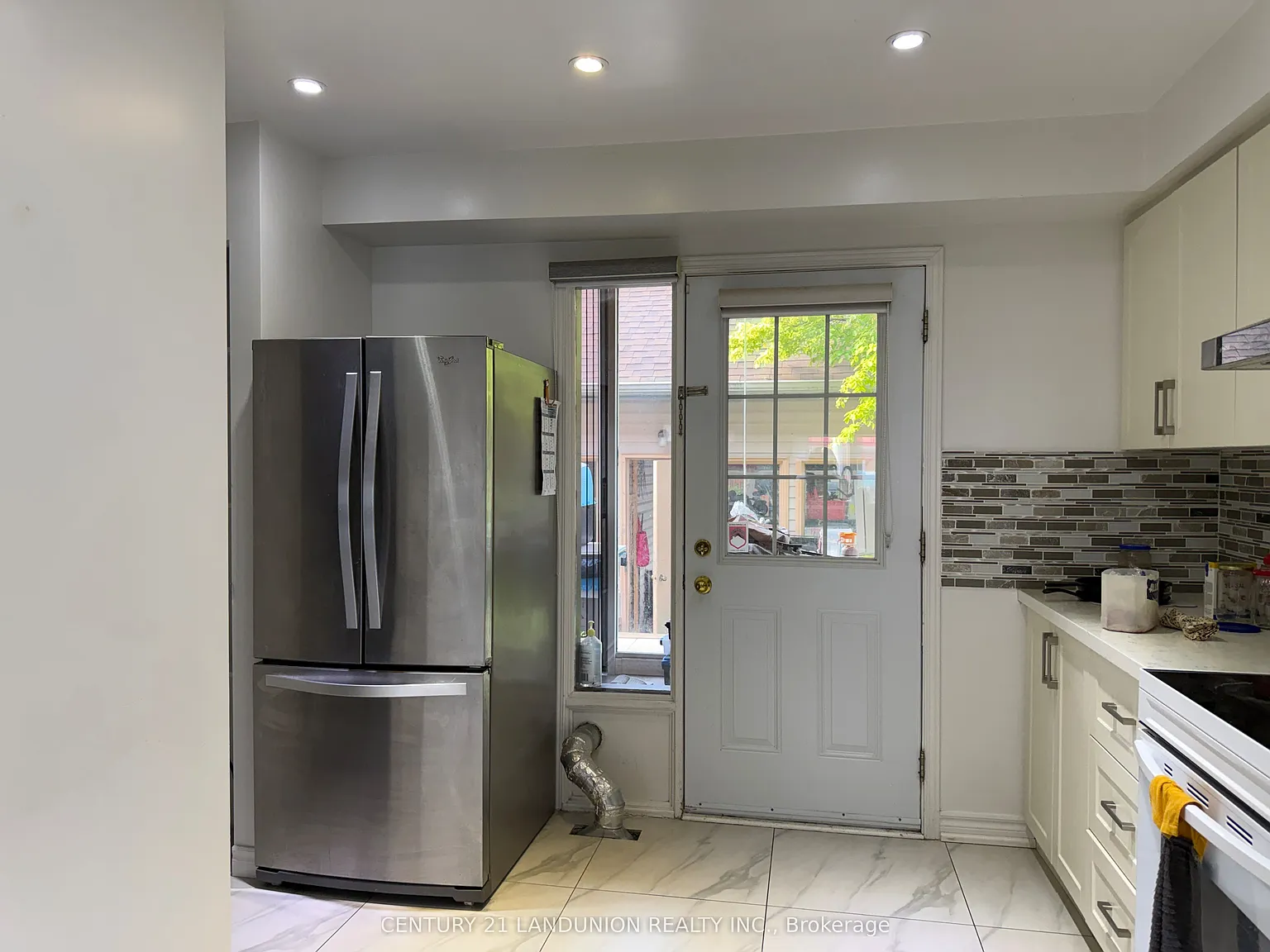 3 bed, $2,850 — Photo 4