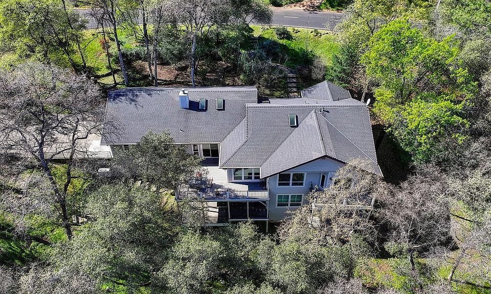 1st image of 18572 Hummingbird Dr