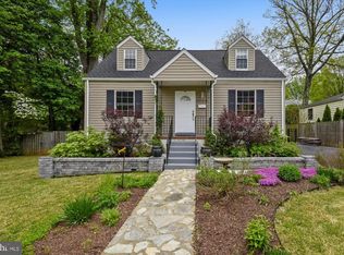 4029 Woodland Dr, Fairfax, VA