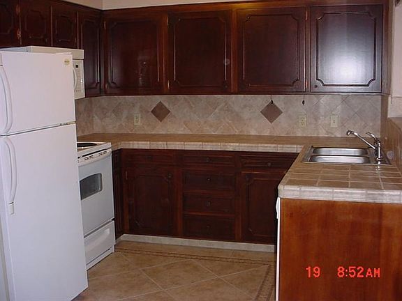 5th image of 3749 N Fruit Ave APT B