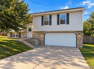 17 Arbor Spgs, Troy, IL 62294