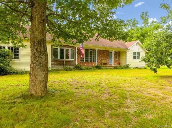 390 Lake Road, Killingly, CT 06241