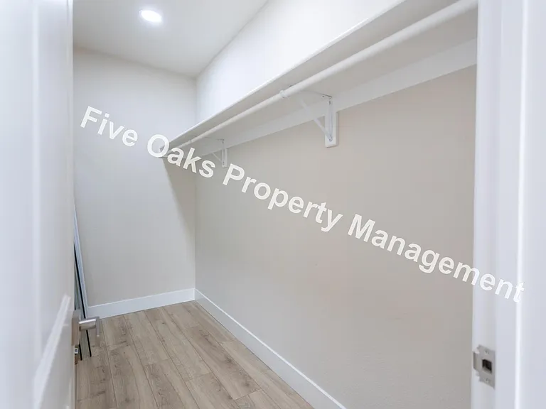 811 1/2 Natoma St — Photo 13