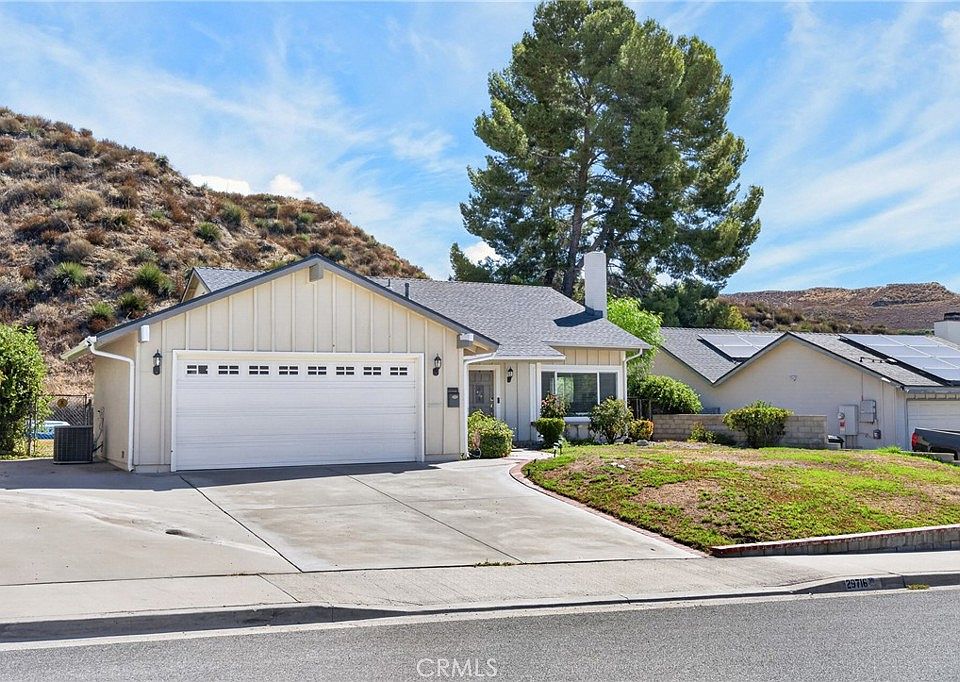 1st image of 29716 Grandifloras Rd