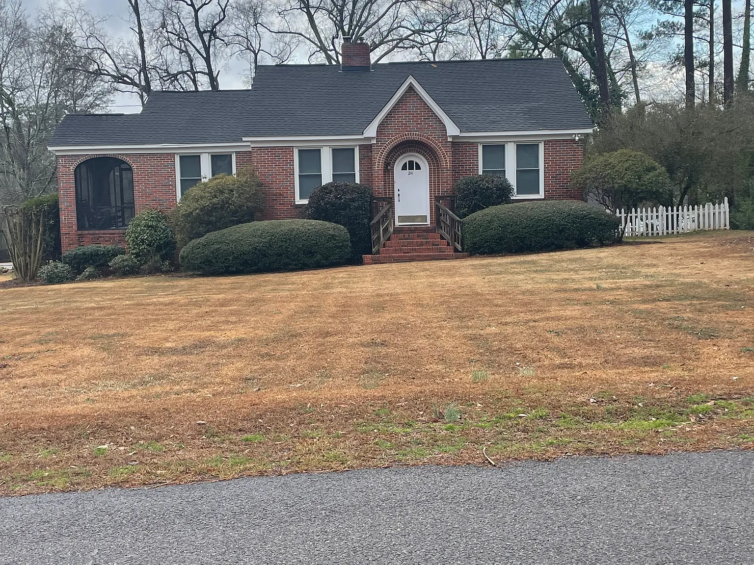 3 bed, 1506 sqft, $1,600 — Photo 1