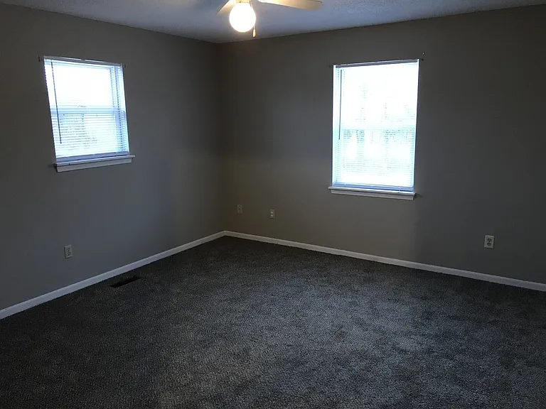 4632-4634 Lake Valley Ln — Photo 7