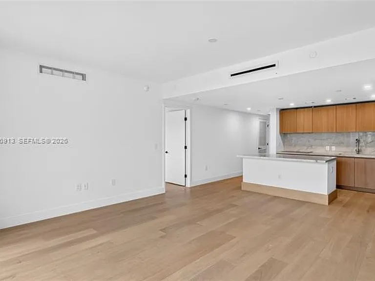 1176 97th St #CU-206 — Photo 8