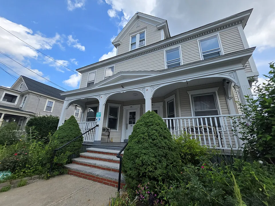 30-32 Burtt St #2