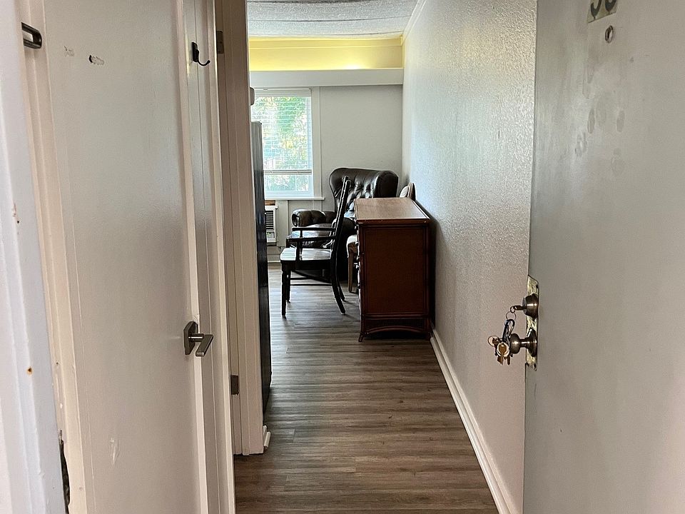 1st image of 101 Woodhaven Dr APT 58