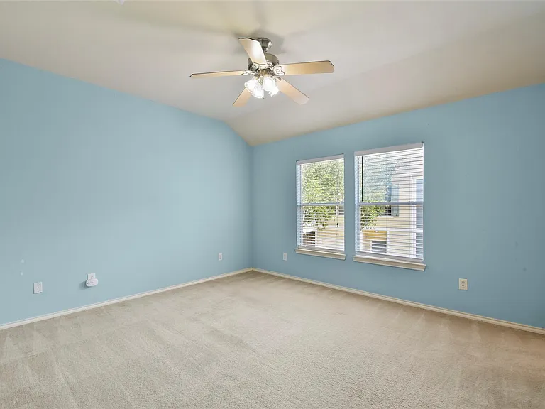 2711 Polk St — Photo 18