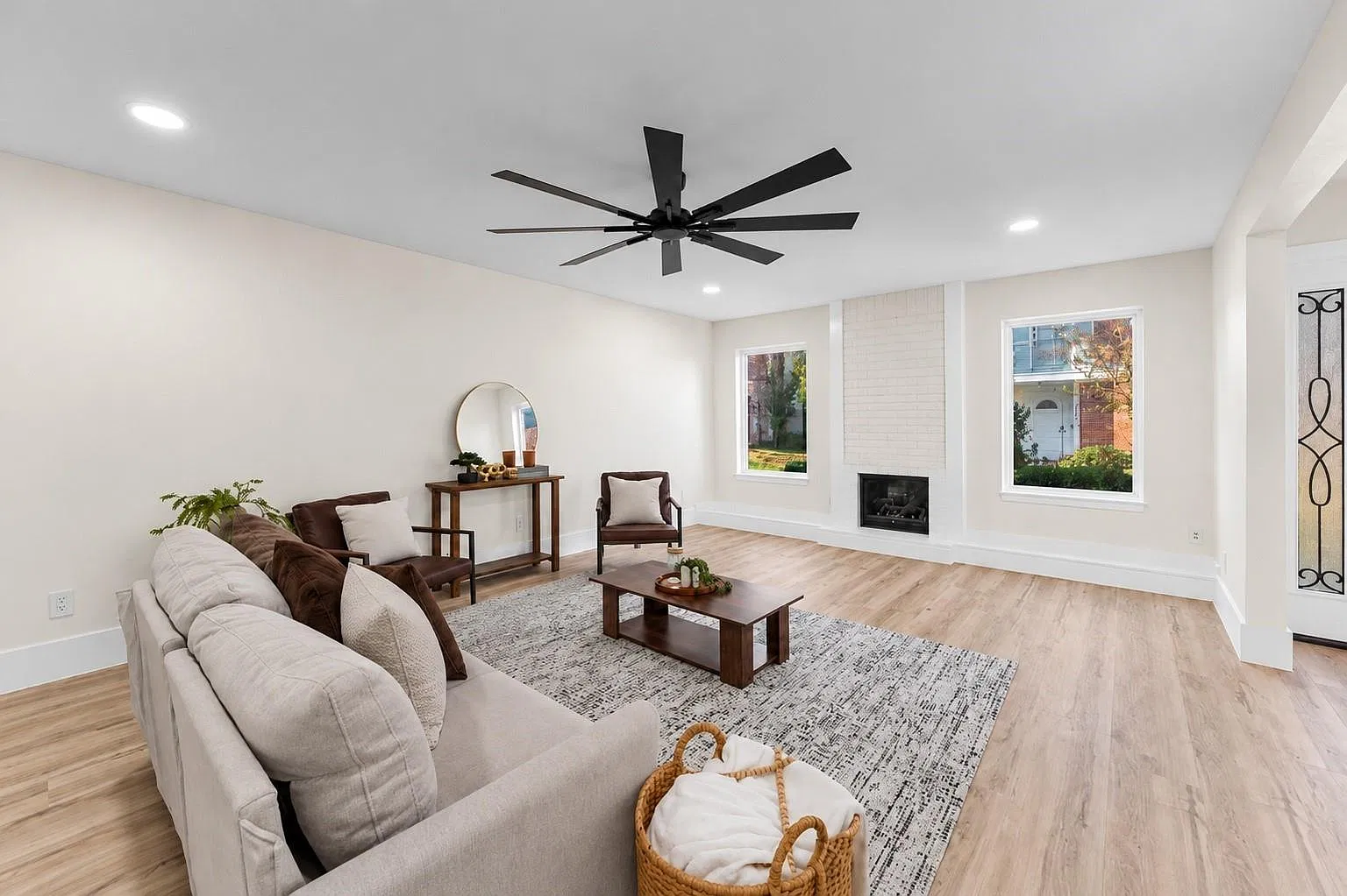 3 bed, 2.5 bath, 1848 sqft, $2,900 — Photo 4