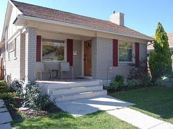 1st image of 256 Ramona Ave