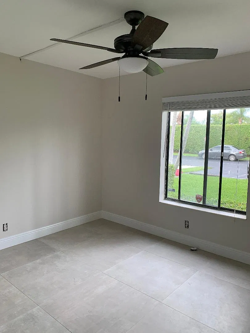 2 bed, 1111 sqft, $2,300 — Photo 4