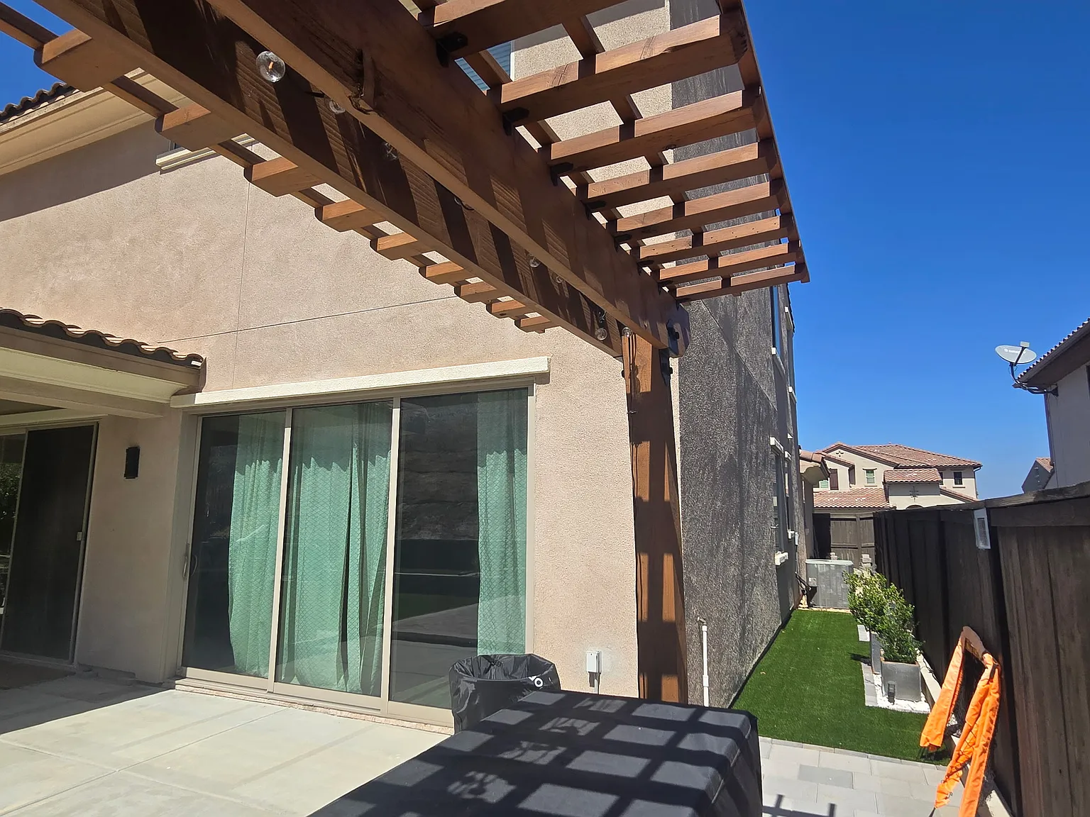 4 bed, 3.5 bath, 3067 sqft, $5,700 — Photo 4