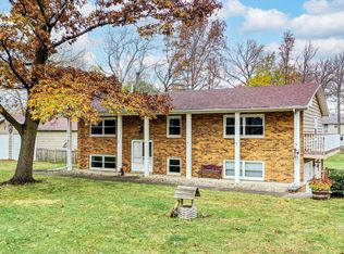 7715 Ravina Dr, Spring Grove, IL 60081