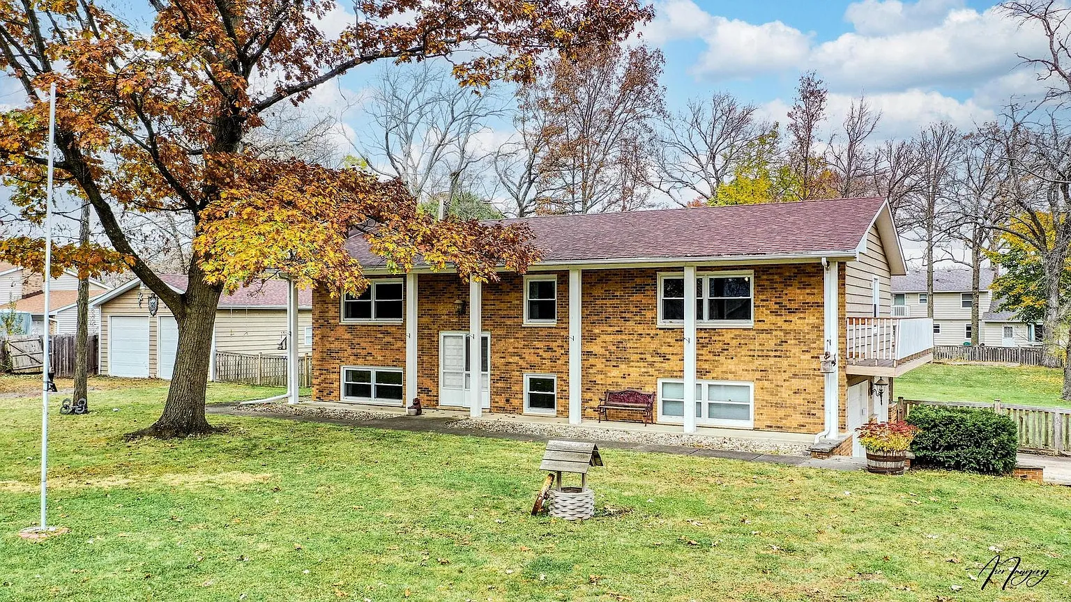 7715 Ravina Dr photo 1