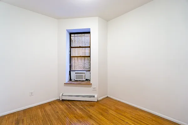 Rented by City Connections Realty | media 17