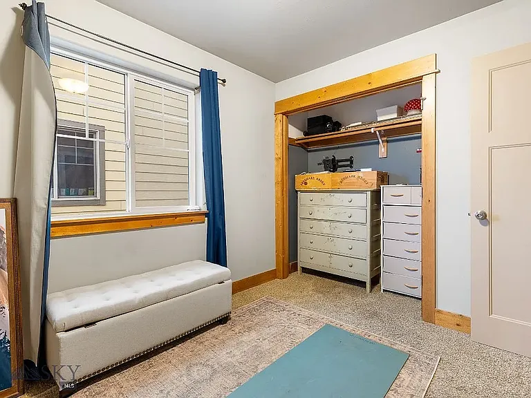 3775 Pipestone St — Photo 5
