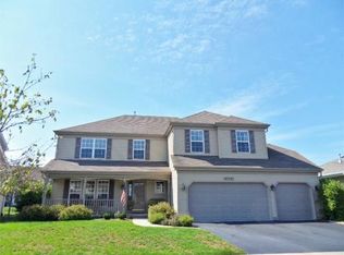 40W105 Chadsworth Dr, Geneva, IL 60134