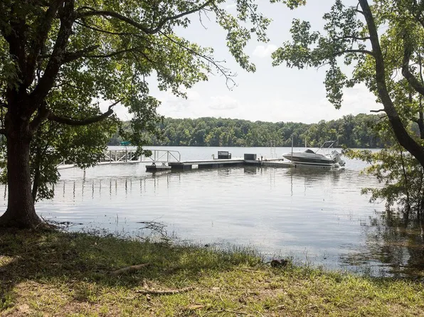 955 Will Jefferson Rd, Henderson, NC 27537