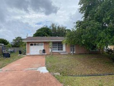 250 SE Verada Ave, Port Saint Lucie, FL, 34983